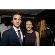 Genova: Studentessa italiana di 18 anni, con diploma americano